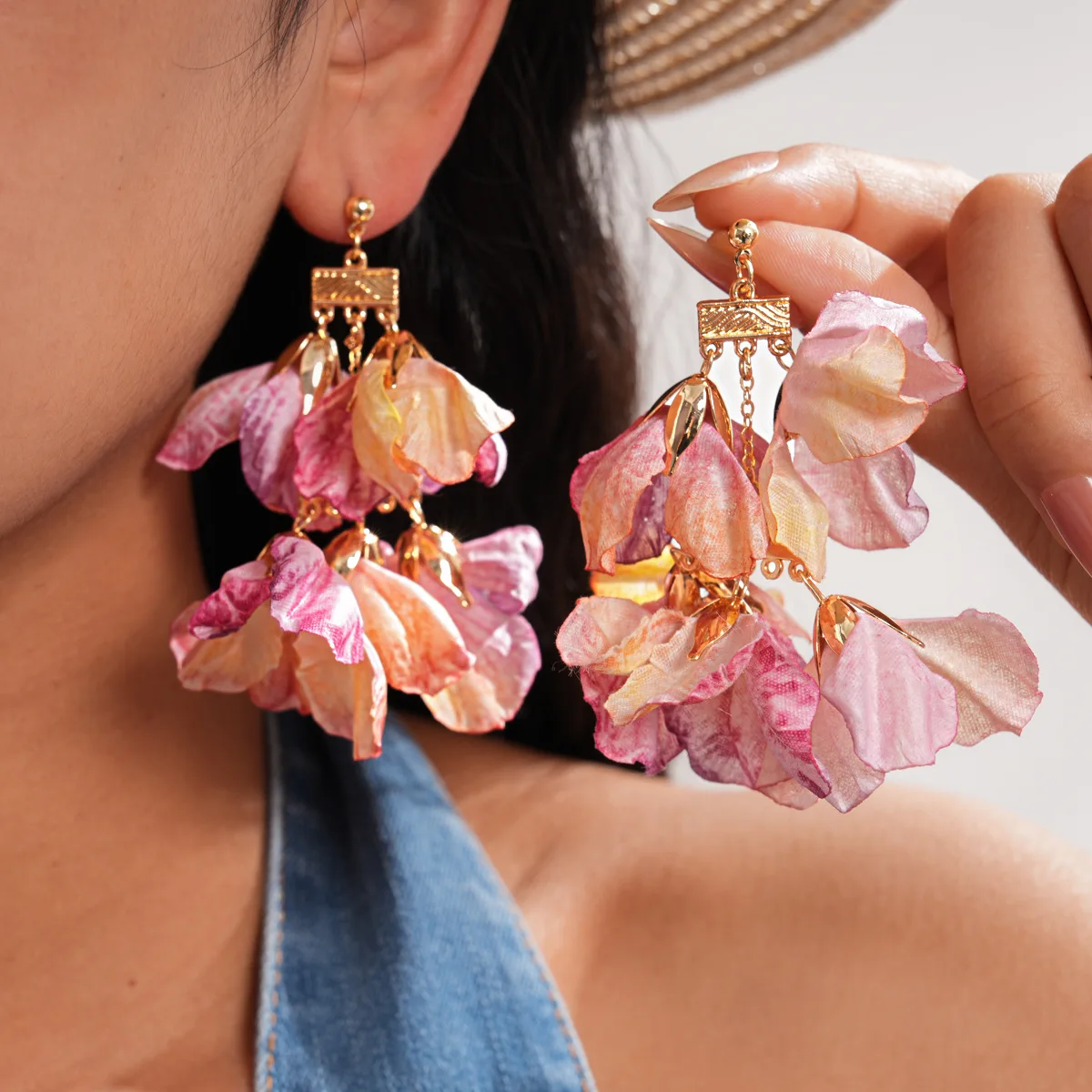 New Bohemian Gradient Fabric Flower Tassel Dangle Earrings Women Bohemian Layered Floral Drop Earrings Vacation Banquet Jewelry
New Bohemian Gradient Fabric Flower Tassel Dangle Earrings Women Bohemian Layered Floral Drop Earrings Vacation Banquet Jewelry