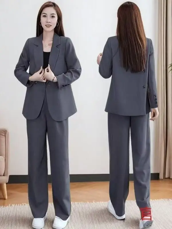 Новый весенний повседневный костюм-двойка больших размеров для женщин: верхняя одежда и брюки с широкими штанинами, эффект похудения, брендовая пряжка
Новый весенний повседневный костюм-двойка больших размеров для женщин: верхняя одежда и брюки с широкими штанинами, эффект похудения, брендовая пряжка