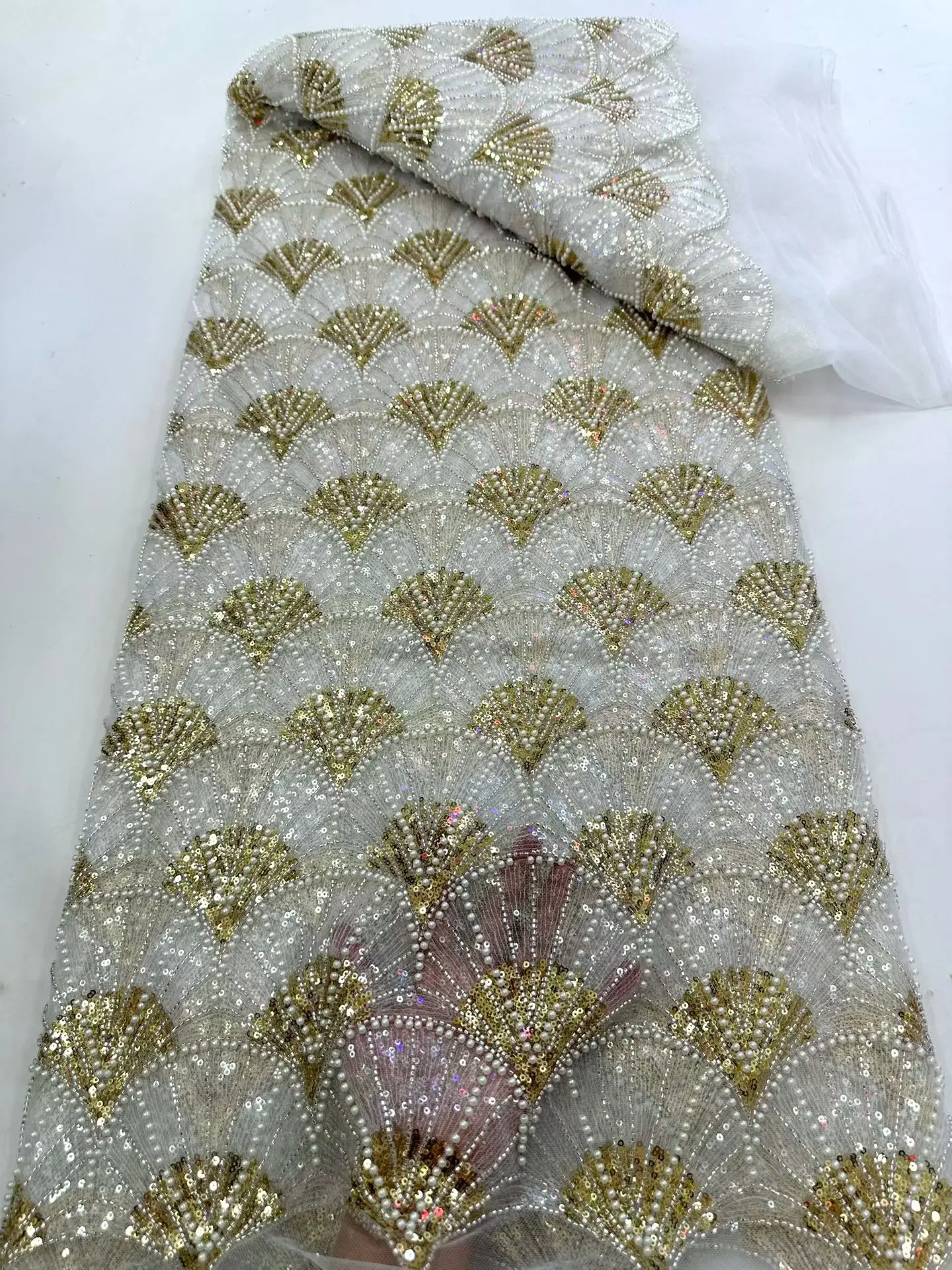 Luxury Sequins Beaded Lace Fabric High Quality Nigerian Wedding Dress Material Sewing 2026 Style for Brides
Luxury Sequins Beaded Lace Fabric High Quality Nigerian Wedding Dress Material Sewing 2026 Style for Brides