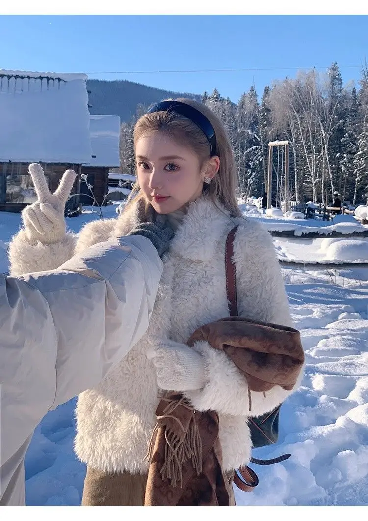 Куртка из овечьей шерсти, женская одежда, цветное сращивание, контрастное крыло летучей мыши, застежка на талии, пояс, плиссированный градиентный узор, разноцветный
Куртка из овечьей шерсти, женская одежда, цветное сращивание, контрастное крыло летучей мыши, застежка на талии, пояс, плиссированный градиентный узор, разноцветный