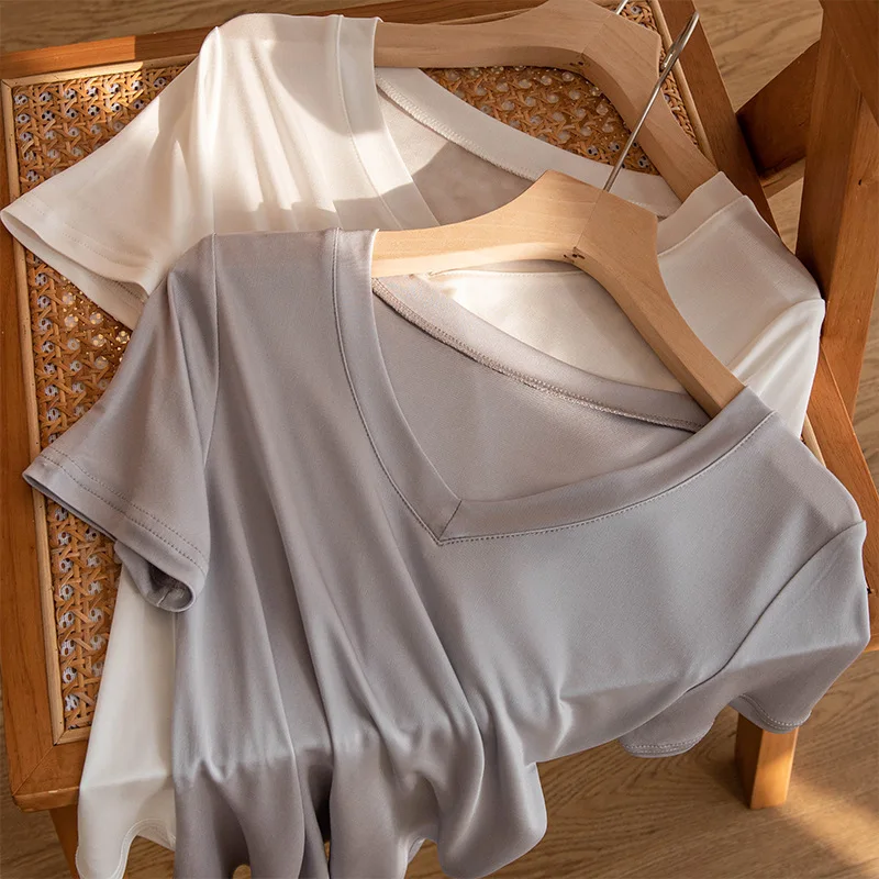 Silk Vne Base irt Women's Faion ort Sve Tirt Ele Classy Women's Wear Autumn 2025 Season Other Material 00% 
Silk Vne Base irt Women's Faion ort Sve Tirt Ele Classy Women's Wear Autumn 2025 Season Other Material 00%