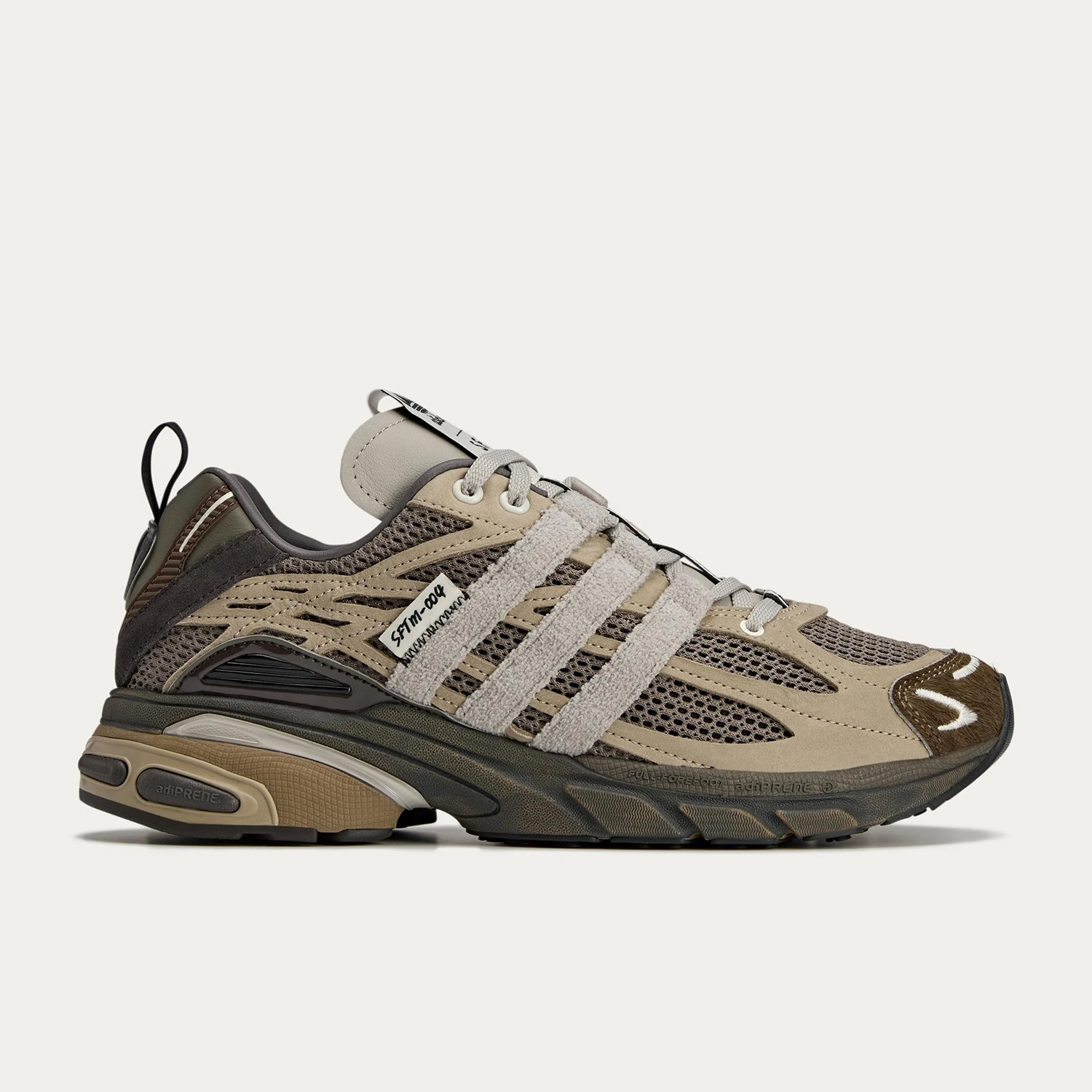 Оригинальные мужские прочные походные кроссовки Adidas Clover в ретро-стиле JR8044
Оригинальные мужские прочные походные кроссовки Adidas Clover в ретро-стиле JR8044