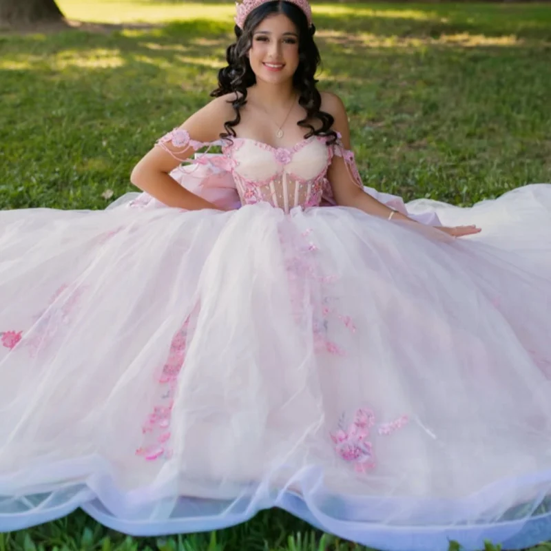 Light Pink Quinceanera Dress off-shoulder Sequin Crystal 3D Flower Decal Long tail Bow vestidos de 15 Quinceanera Customize
Light Pink Quinceanera Dress off-shoulder Sequin Crystal 3D Flower Decal Long tail Bow vestidos de 15 Quinceanera Customize