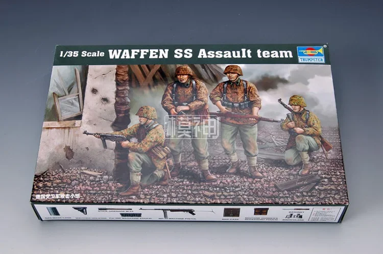 1/35 WAFFEN SS штурмовая команда, немецкая группа нападения, солдаты, военная модель, сцена, кукольный элемент, Trumpeter 00405
1/35 WAFFEN SS штурмовая команда, немецкая группа нападения, солдаты, военная модель, сцена, кукольный элемент, Trumpeter 00405