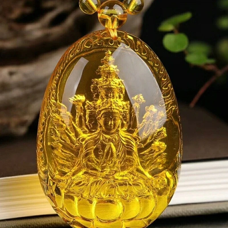 Golden Amber Eight Guardian Gods Thousand Handed Guanyin Bodhisattva Pendant Same Style for Men and Women
Golden Amber Eight Guardian Gods Thousand Handed Guanyin Bodhisattva Pendant Same Style for Men and Women
