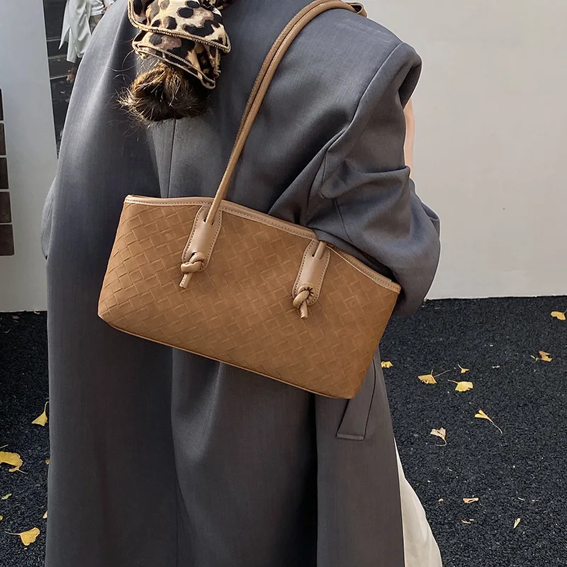 2025 A/W Underarm Bag for Women, Genuine Leather Multi-way Shoulder Crossbody Tote, Vintage Chic Large Capacity Work Purse
2025 A/W Underarm Bag for Women, Genuine Leather Multi-way Shoulder Crossbody Tote, Vintage Chic Large Capacity Work Purse