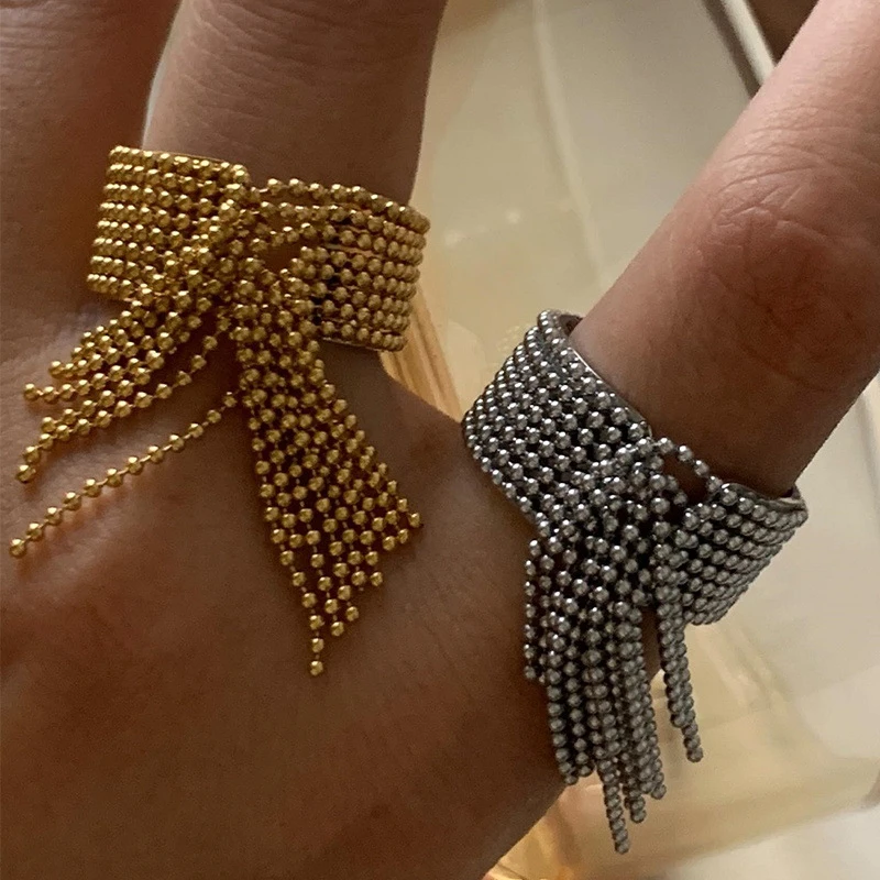 Fashionable and Personalized Stainless Steel Tassel Open Ring for Women 2024 New Adjustable Ring European Jewelry Accessories
Fashionable and Personalized Stainless Steel Tassel Open Ring for Women 2024 New Adjustable Ring European Jewelry Accessories