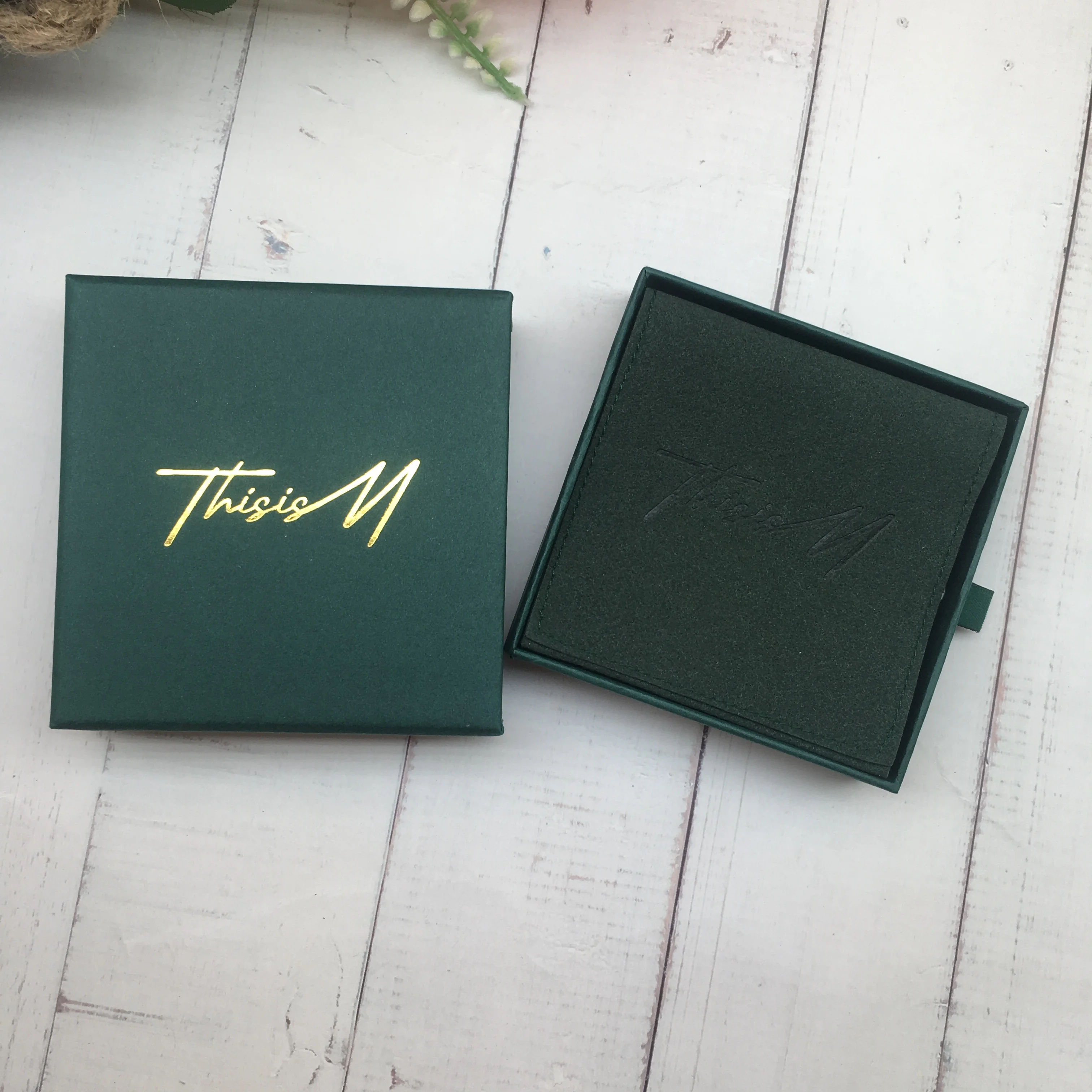 Маленький замшевый подарочный пакет из микрофибры 8x8 см, чехол с кнопками 9x9x3,2 см, черный бумажный ящик, коробка для сережек, органайзер для упаковки ювелирных изделий
Маленький замшевый подарочный пакет из микрофибры 8x8 см, чехол с кнопками 9x9x3,2 см, черный бумажный ящик, коробка для сережек, органайзер для упаковки ювелирных изделий