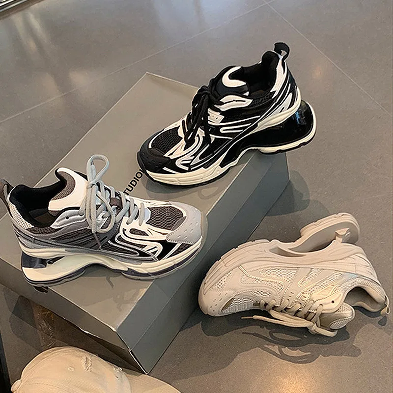 Autumn Winter Women Casual Leather Sneakers Trainers Sports Shoes Girls Outdoor Travel Fitness Female Runner Thick Soles
Autumn Winter Women Casual Leather Sneakers Trainers Sports Shoes Girls Outdoor Travel Fitness Female Runner Thick Soles