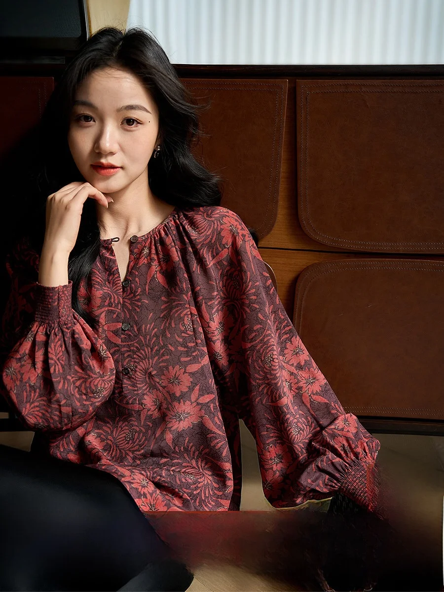 Xiao Han Ge Red Shadow Sandalwood Digital Printing Silk Women's Top Long Sleeve round Neck Breathable Casual Shirt
Xiao Han Ge Red Shadow Sandalwood Digital Printing Silk Women's Top Long Sleeve round Neck Breathable Casual Shirt