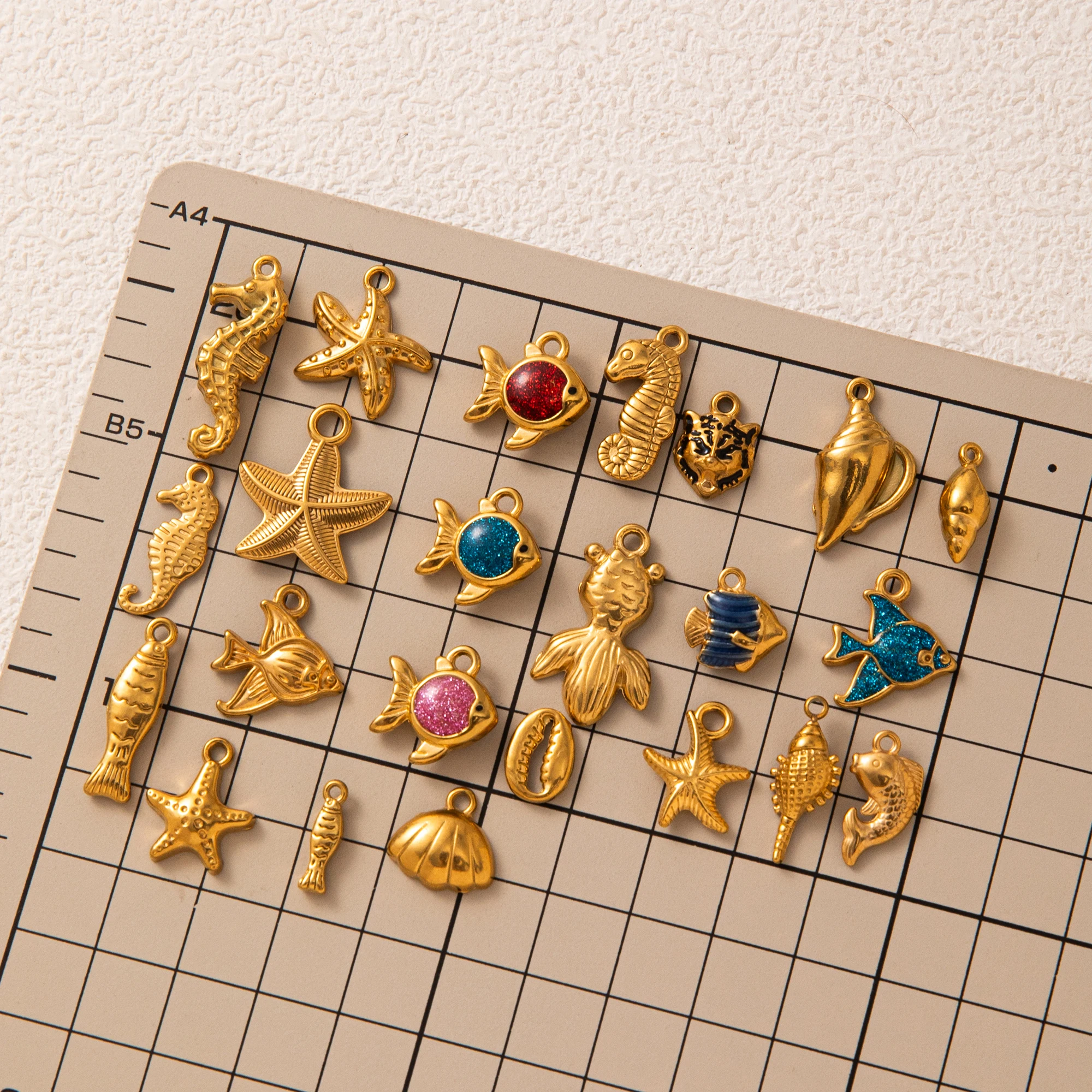 Stainless steel ocean series pendant accessories DIY basic movable chain furnace vacuum electroplating 18K gold color retention
Stainless steel ocean series pendant accessories DIY basic movable chain furnace vacuum electroplating 18K gold color retention