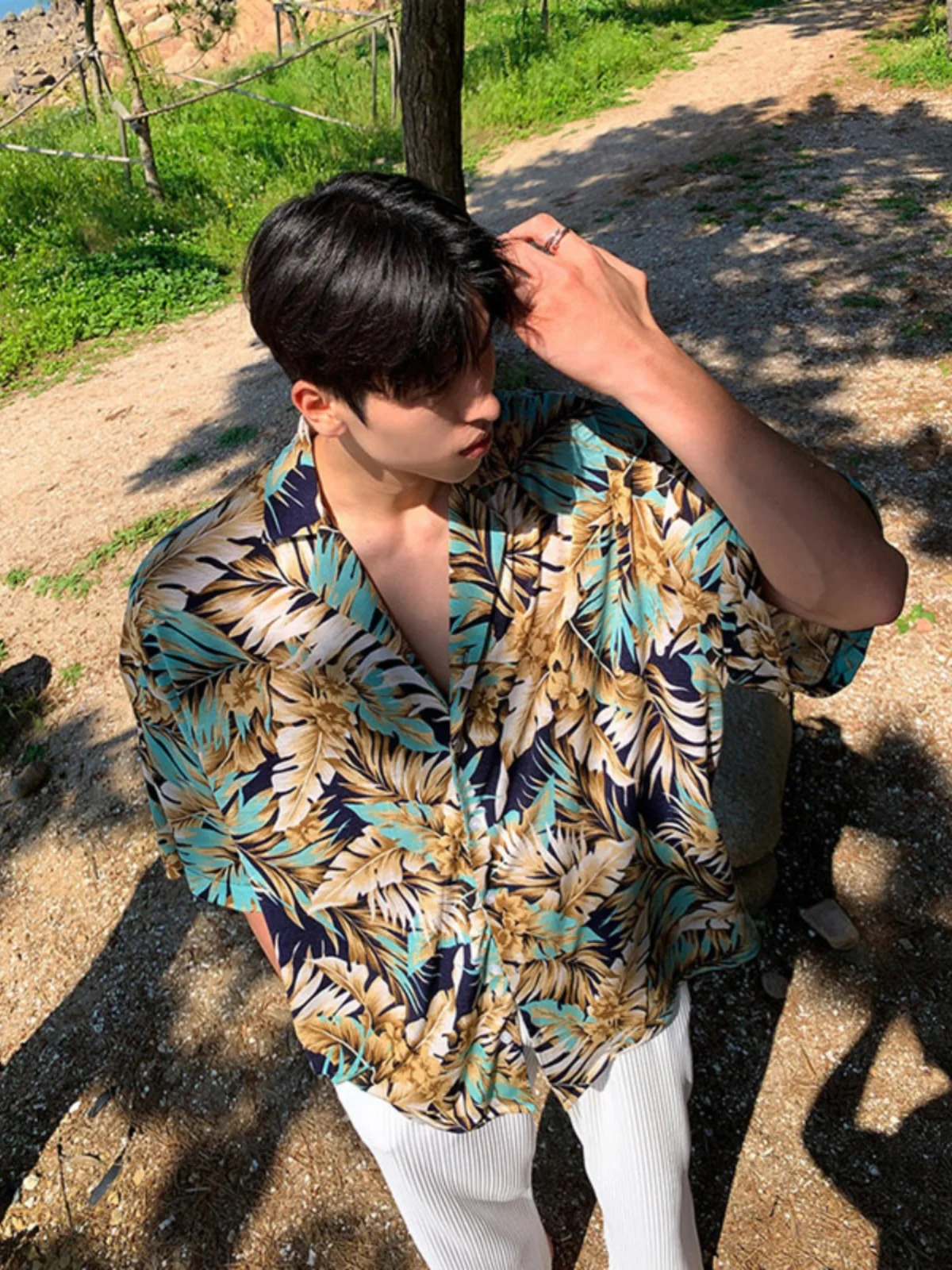 Beach Vaion Men's irt Summer Hawaii Beach Cool Feeling Drapey ort Sve Jaet Outerwear Lightweight Polyester
Beach Vaion Men's irt Summer Hawaii Beach Cool Feeling Drapey ort Sve Jaet Outerwear Lightweight Polyester