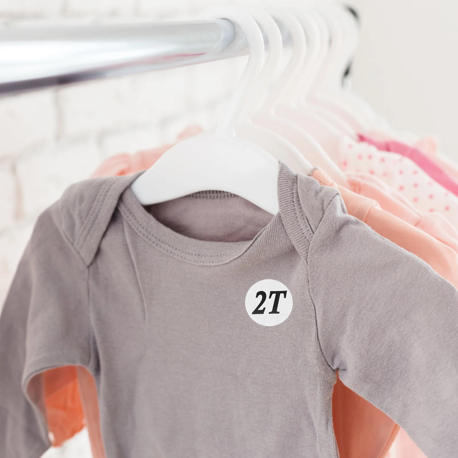 2pcs 2 Rolls Baby Clothing Size Sticker Labels Toddler Sizing Circle Tags Safe Multi Functional Fashion Accessories
2pcs 2 Rolls Baby Clothing Size Sticker Labels Toddler Sizing Circle Tags Safe Multi Functional Fashion Accessories
