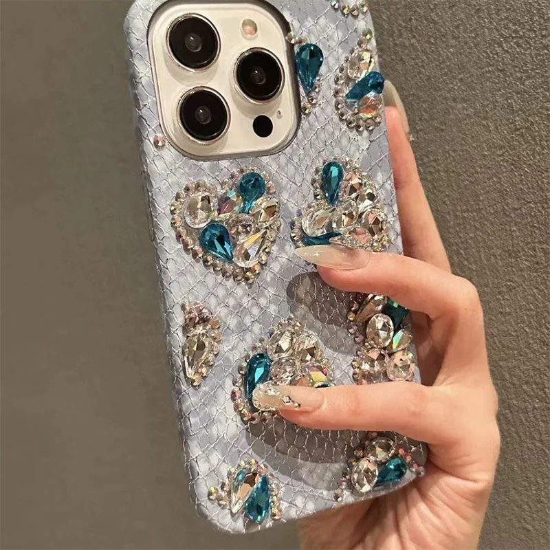 Bling Diamond Heart Case For Iphone 16 15 Pro Max 12pro 13pro 14promax Case Cute Women Phone Cover
Bling Diamond Heart Case For Iphone 16 15 Pro Max 12pro 13pro 14promax Case Cute Women Phone Cover