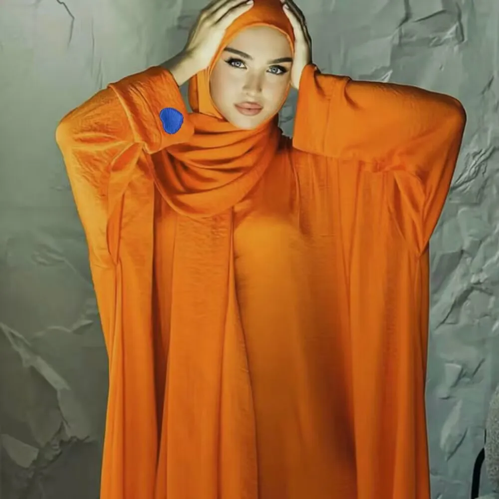 Eid Ramadan Women Eid Muslim Abaya Embroidery Party Dress with Scarf Arabic Dubai Long Robe Kaftan Djellaba Islam Abayas Turkey
Eid Ramadan Women Eid Muslim Abaya Embroidery Party Dress with Scarf Arabic Dubai Long Robe Kaftan Djellaba Islam Abayas Turkey