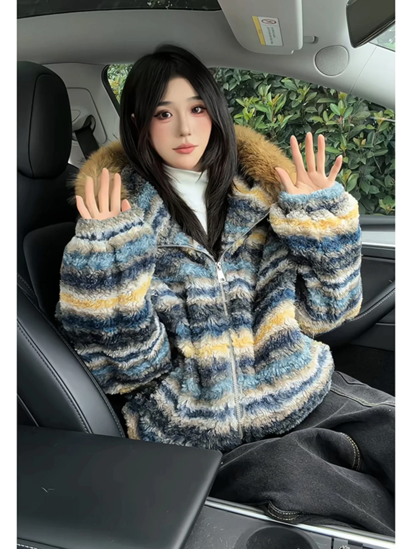 Утепленная хлопковая куртка для мужчин: зимнее теплое пальто с пушистым мягким двухцветным большим меховым воротником, приталенный крой, эксклюзивно онлайн
Утепленная хлопковая куртка для мужчин: зимнее теплое пальто с пушистым мягким двухцветным большим меховым воротником, приталенный крой, эксклюзивно онлайн