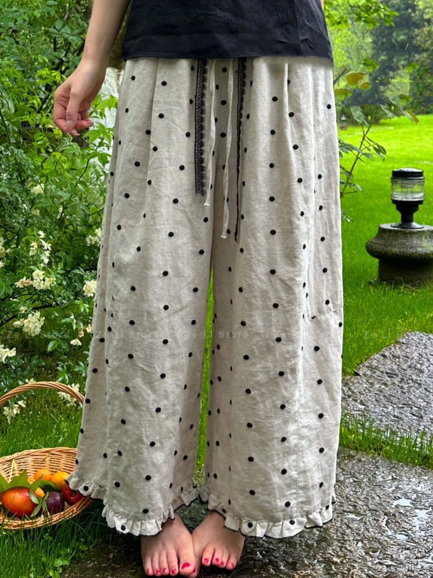 Ruffled-edge Ramie Linen Wide-leg Pants for Women, New High-waisted Polka Dot Cropped Balloon Pants for Summer 2026
Ruffled-edge Ramie Linen Wide-leg Pants for Women, New High-waisted Polka Dot Cropped Balloon Pants for Summer 2026