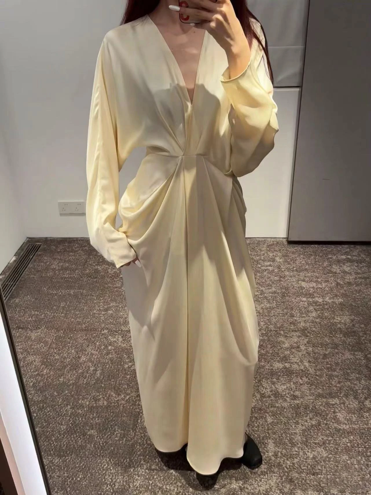 Ele Lightweight Satin Deep V-ne Gathered Waist Bodycon Dr Vintage Slimming Long Sve Loose Fit Polyester Fiber
Ele Lightweight Satin Deep V-ne Gathered Waist Bodycon Dr Vintage Slimming Long Sve Loose Fit Polyester Fiber