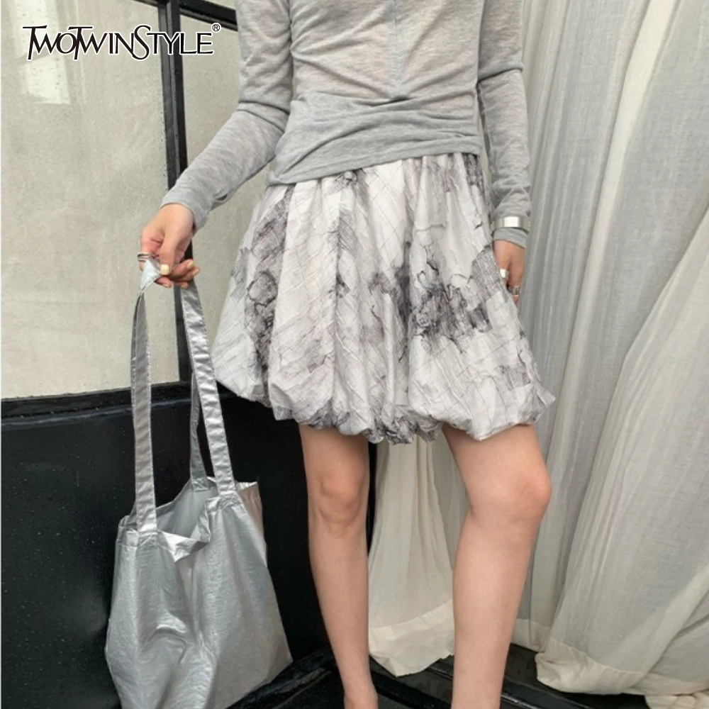 TWOTWINSTYLE Hit Color Spliced Printing Basics Skirt Female High Waist Sweet Slimming Women's Skirts Summer Style Fashion New
TWOTWINSTYLE Hit Color Spliced Printing Basics Skirt Female High Waist Sweet Slimming Women's Skirts Summer Style Fashion New