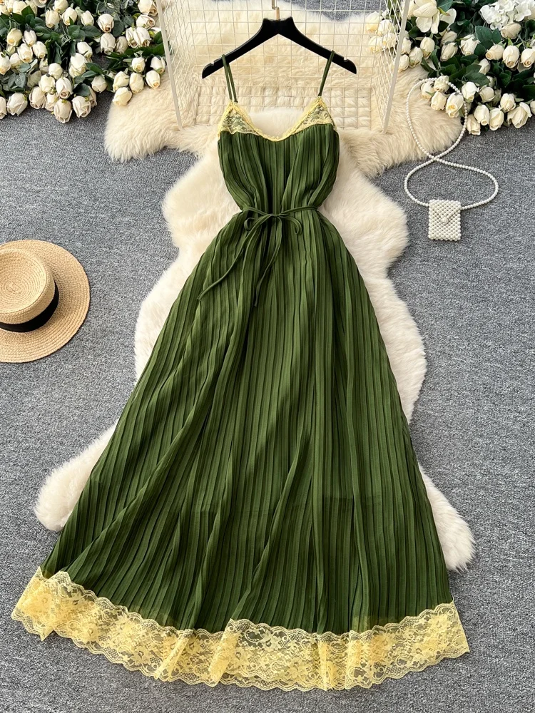 Летнее женское платье-макси с кружевными вставками и плиссировкой, с завышенной талией, А-силуэт, для стройности, Pure Desire
Летнее женское платье-макси с кружевными вставками и плиссировкой, с завышенной талией, А-силуэт, для стройности, Pure Desire