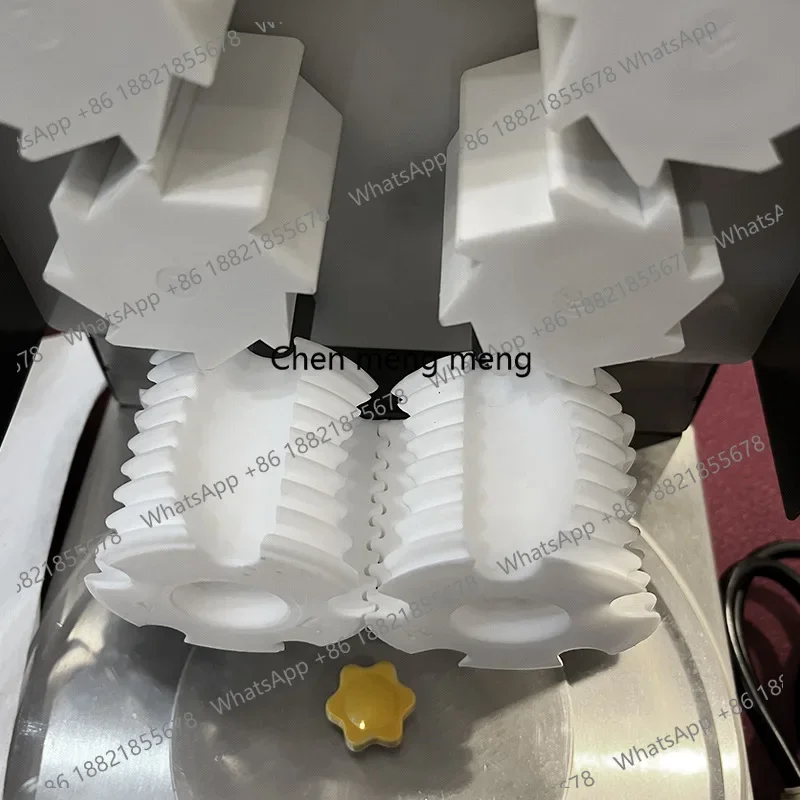 New arrive Commercial Fully Automatic Handheld Sushi Rice Ball Forming Machine Round Sushi Cutter
New arrive Commercial Fully Automatic Handheld Sushi Rice Ball Forming Machine Round Sushi Cutter