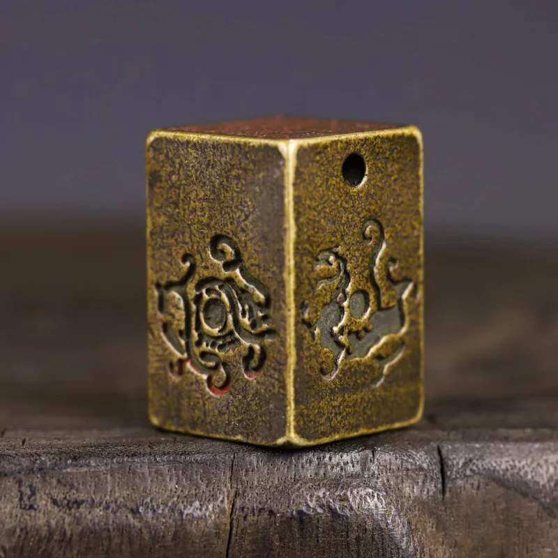 Four Divine Beasts Seal Engraving Thunder God Daoist Master Treasure Buddha Monk Treasure Bronze Mountain Ghost Thunder Bronze S
Four Divine Beasts Seal Engraving Thunder God Daoist Master Treasure Buddha Monk Treasure Bronze Mountain Ghost Thunder Bronze S