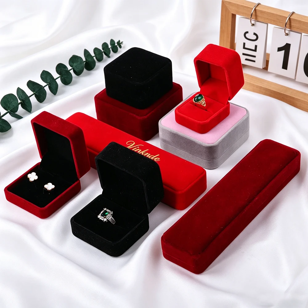 24Pcs Elegant Portable Velvet Jewelry Boxes Sponge Liner for Bracelets Rings Earrings Necklaces Custom Logo Gift Packaging Box
24Pcs Elegant Portable Velvet Jewelry Boxes Sponge Liner for Bracelets Rings Earrings Necklaces Custom Logo Gift Packaging Box