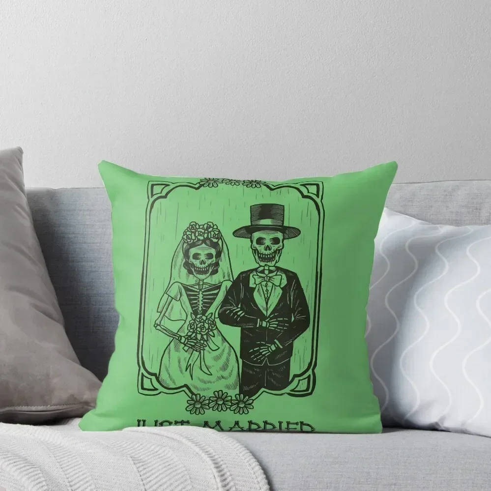 Halloween Skeletons Bride And Groom Just Married Funny Throw Pillow pillow pillowcase Sofas Covers pillow
Halloween Skeletons Bride And Groom Just Married Funny Throw Pillow pillow pillowcase Sofas Covers pillow