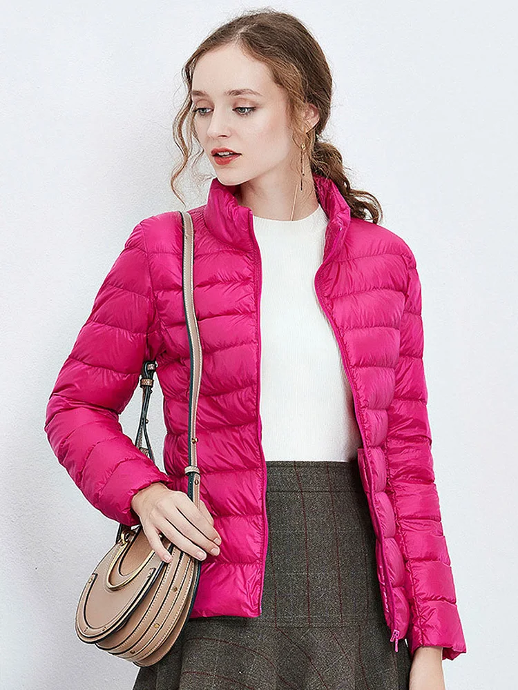 Женская зимняя куртка больших размеров, белая, на 50% пуху и 50% перу, повседневного кроя, на молнии, легкая, из полиэстера
Женская зимняя куртка больших размеров, белая, на 50% пуху и 50% перу, повседневного кроя, на молнии, легкая, из полиэстера