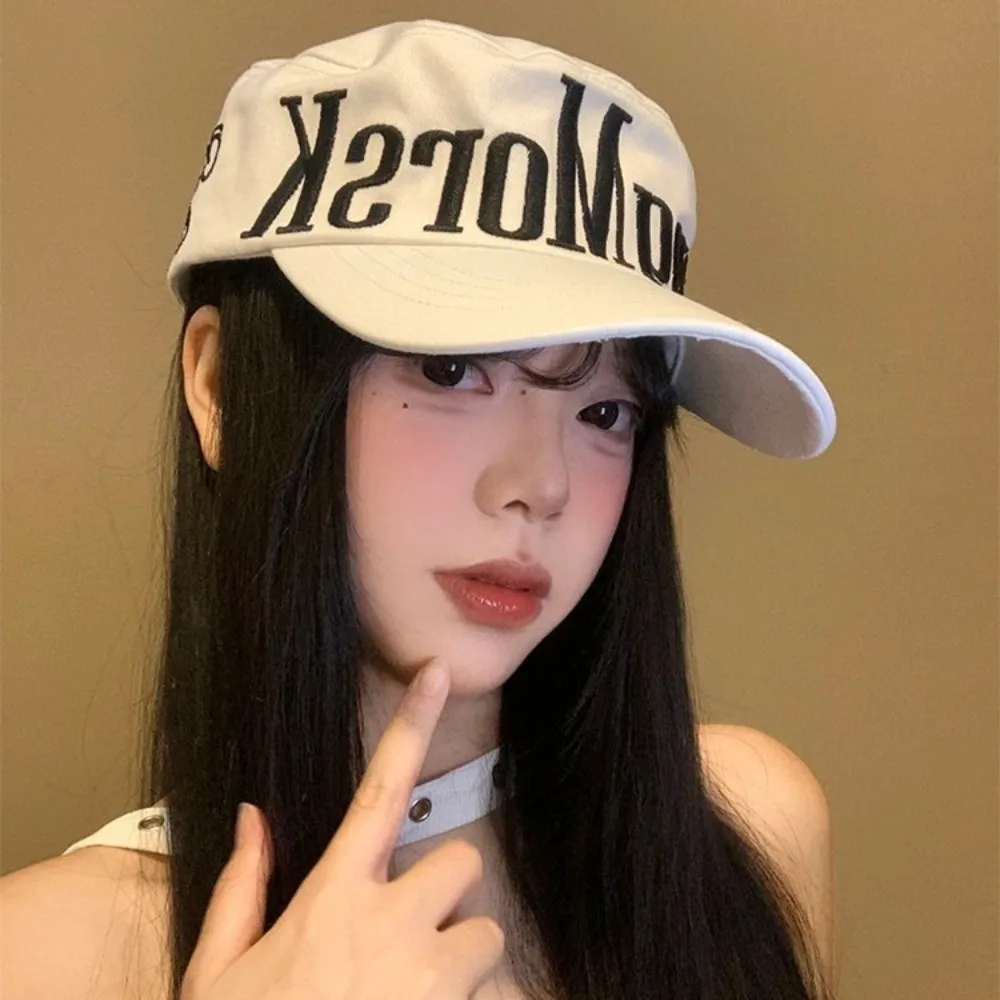 Casual American Letter Embroidered Cap Flat Top Street Dance Men Women Baseball Cap Sun Hip Hop Snapback Hat Headwear
Casual American Letter Embroidered Cap Flat Top Street Dance Men Women Baseball Cap Sun Hip Hop Snapback Hat Headwear