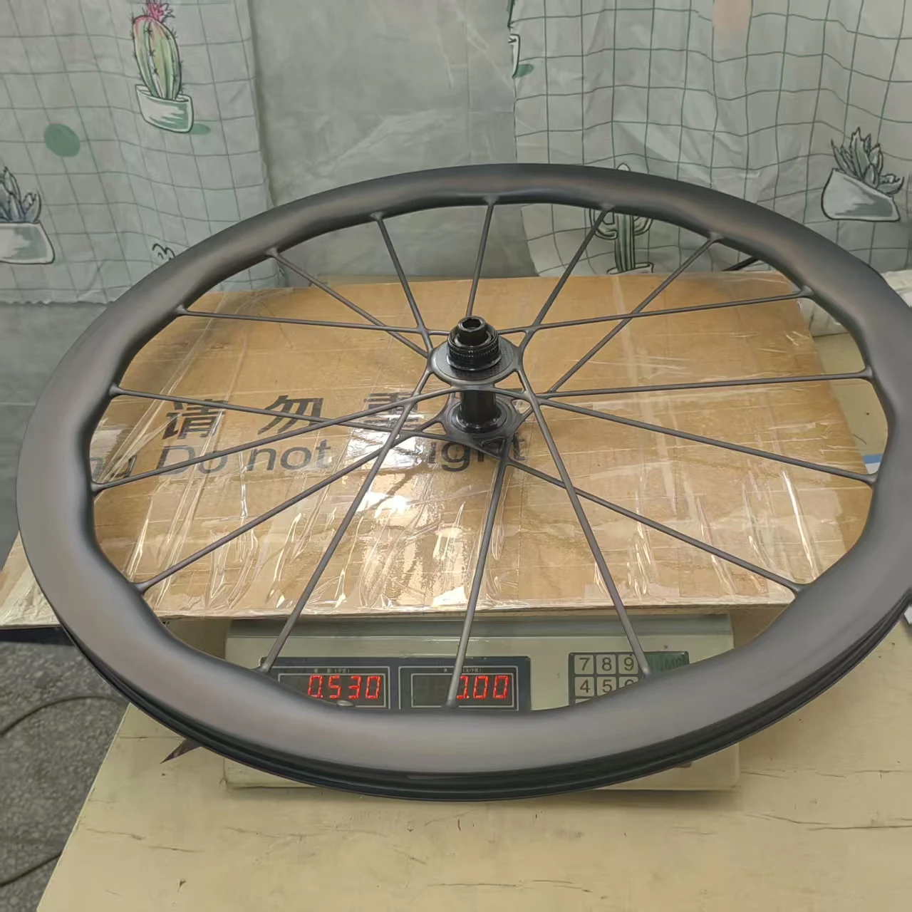 Newest ultralight 700C Road Bike UD Full Carbon Fibre spoke and rim integrated Bicycle Wheelset Thru Axle center lock Disc brake
Newest ultralight 700C Road Bike UD Full Carbon Fibre spoke and rim integrated Bicycle Wheelset Thru Axle center lock Disc brake
