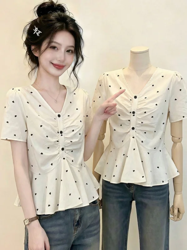 Puff Sleeve V-Neck Short Sleeve Shirt Women's Heart-Shaped Summer New Style plus Size Fluffy Top Korean Style Commute Wind
Puff Sleeve V-Neck Short Sleeve Shirt Women's Heart-Shaped Summer New Style plus Size Fluffy Top Korean Style Commute Wind