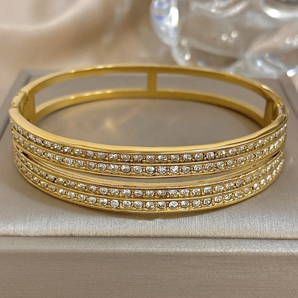 DODOHAO Double Layer Zircon Bangles Hollow Gold/Silver Color Wraps Bracelets For Women Crystal Bangles Fashion Jewelry Gifts 
DODOHAO Double Layer Zircon Bangles Hollow Gold/Silver Color Wraps Bracelets For Women Crystal Bangles Fashion Jewelry Gifts