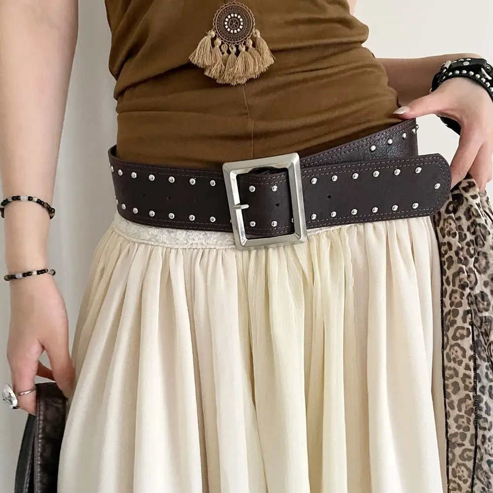 Vintage Designer Wide Women's Belt Punk Style Gothic Rivet Waist Belt American Y2k Dress Jeans Belt Spicy Girls
Vintage Designer Wide Women's Belt Punk Style Gothic Rivet Waist Belt American Y2k Dress Jeans Belt Spicy Girls
