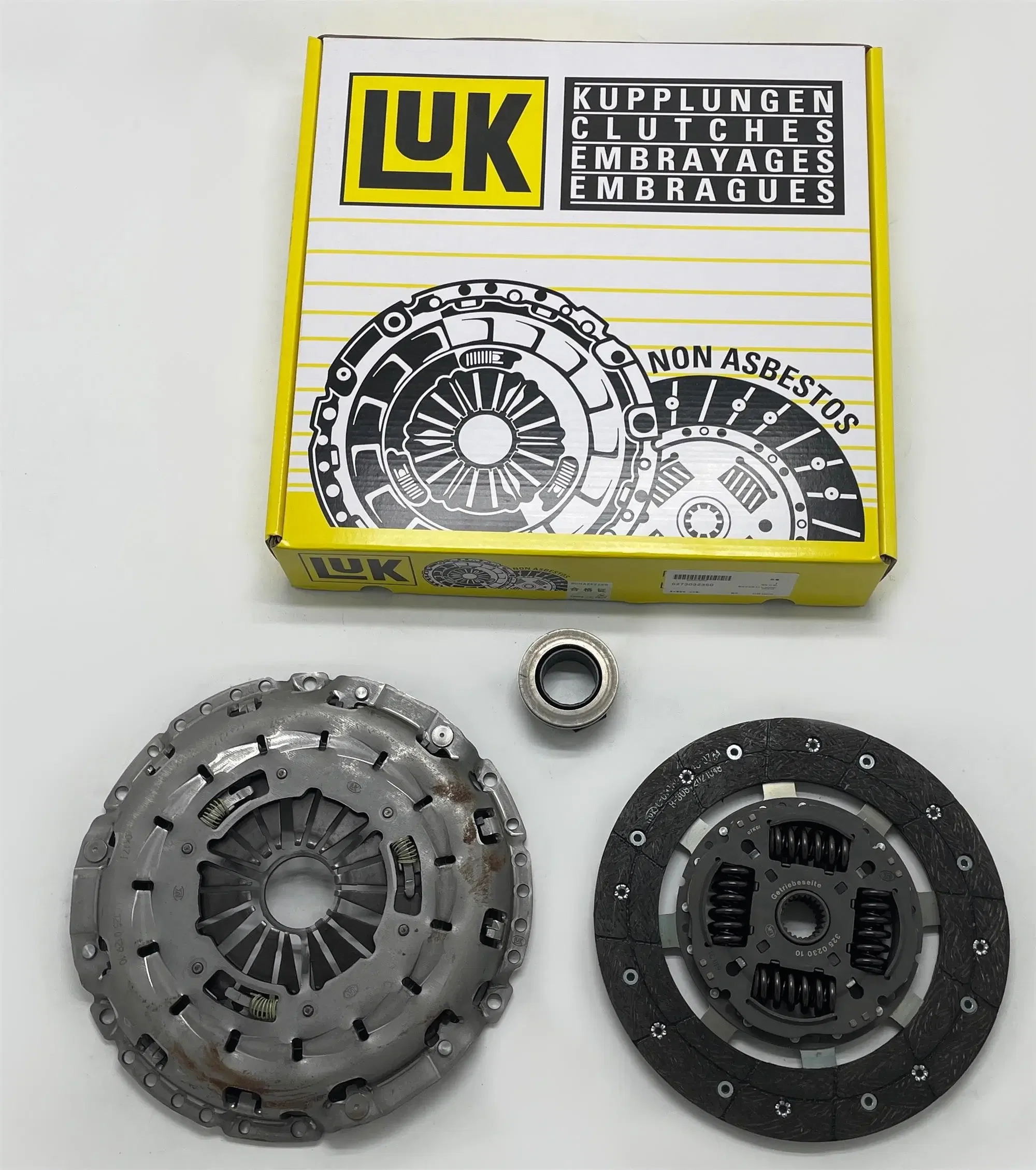 Original LUK 625304400 625304409 Clutch Kit Set with Manual Release Bearing For Ford Ranger Transit T6 2.2 5 SPEED
Original LUK 625304400 625304409 Clutch Kit Set with Manual Release Bearing For Ford Ranger Transit T6 2.2 5 SPEED
