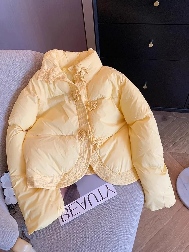 Новая китайская утепленная куртка-пальто для женщин, осенне-зимняя, модная, антивозрастная, теплая, хлопковая, с воротником-стойкой, на одной пуговице
Новая китайская утепленная куртка-пальто для женщин, осенне-зимняя, модная, антивозрастная, теплая, хлопковая, с воротником-стойкой, на одной пуговице