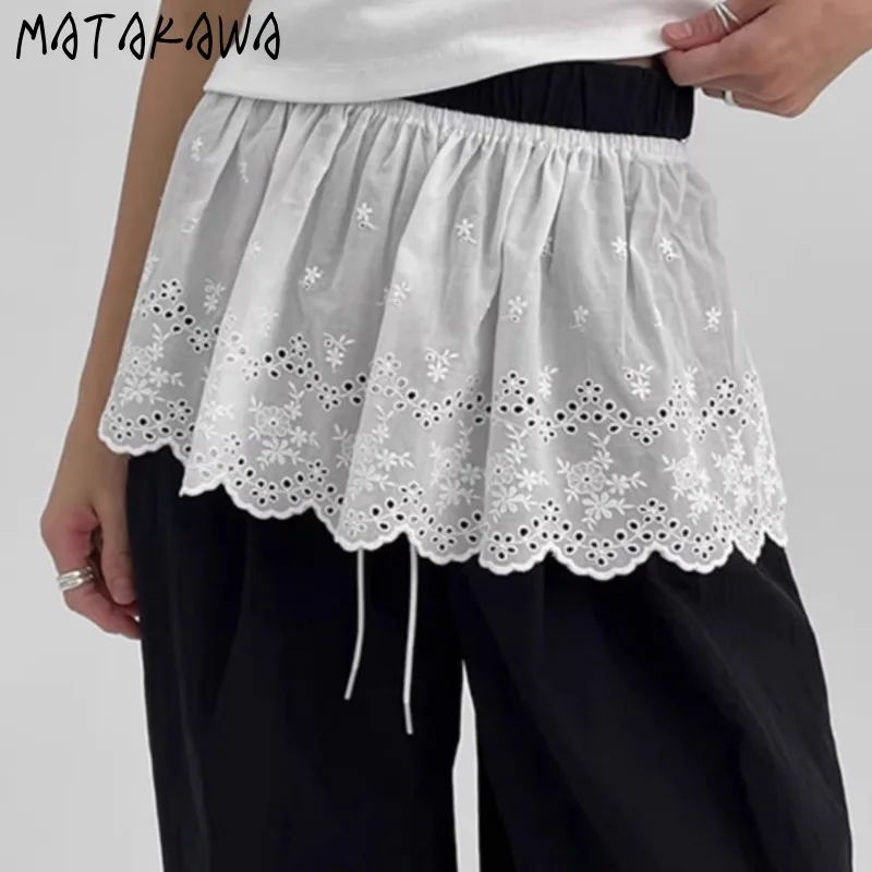 Matakawa Y2k Lace Skirts Women Solid All Seasons Korean Fashion A-line Sweet Faldas Mujer Vintage Embroidered Mini Skirt
Matakawa Y2k Lace Skirts Women Solid All Seasons Korean Fashion A-line Sweet Faldas Mujer Vintage Embroidered Mini Skirt