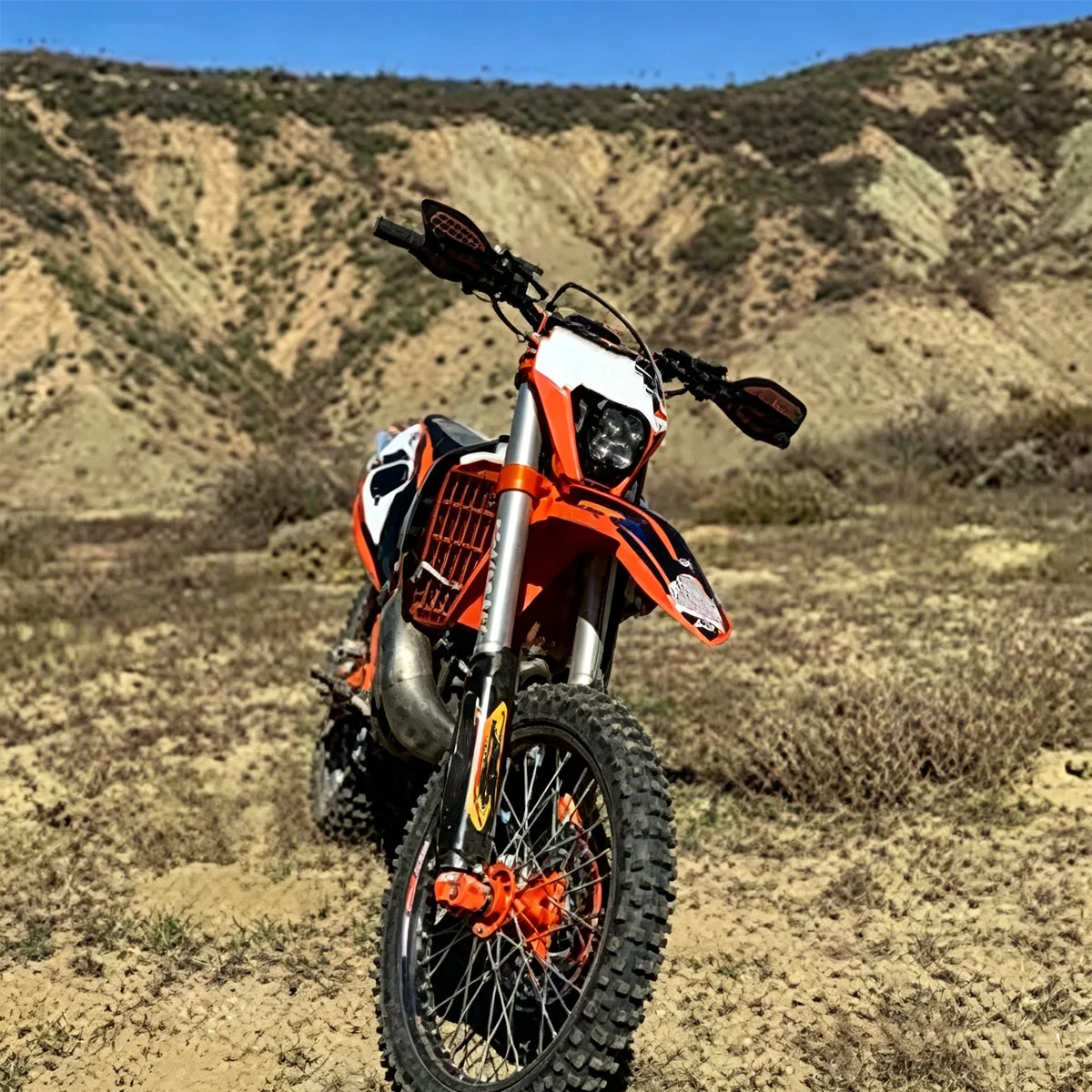For KTM EXC XCF XC EXCF XCFW TPI Six Days 125 250 300 350 400 450 500 2017-2023 2024 Radiator Grille Guard Grill Cover Protector
For KTM EXC XCF XC EXCF XCFW TPI Six Days 125 250 300 350 400 450 500 2017-2023 2024 Radiator Grille Guard Grill Cover Protector