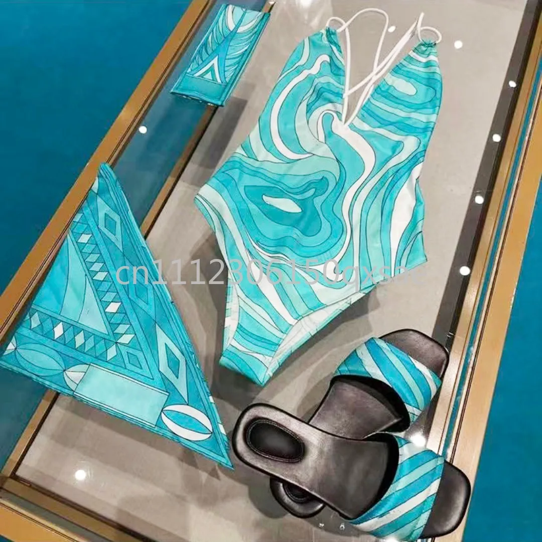 Luxury Design Women's Blue Scarf Swimsuits with Letter Signature Logo Classic Brand Lady Headband Swimsuits Beachwear Swimwear
Luxury Design Women's Blue Scarf Swimsuits with Letter Signature Logo Classic Brand Lady Headband Swimsuits Beachwear Swimwear