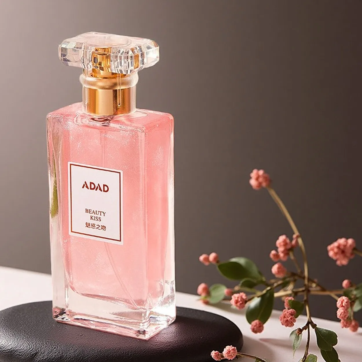 Reversal Paris Women's Perfume: Long-lasting, light, fresh, and natural; subtle scent; sand-like texture; student-friendly
Reversal Paris Women's Perfume: Long-lasting, light, fresh, and natural; subtle scent; sand-like texture; student-friendly