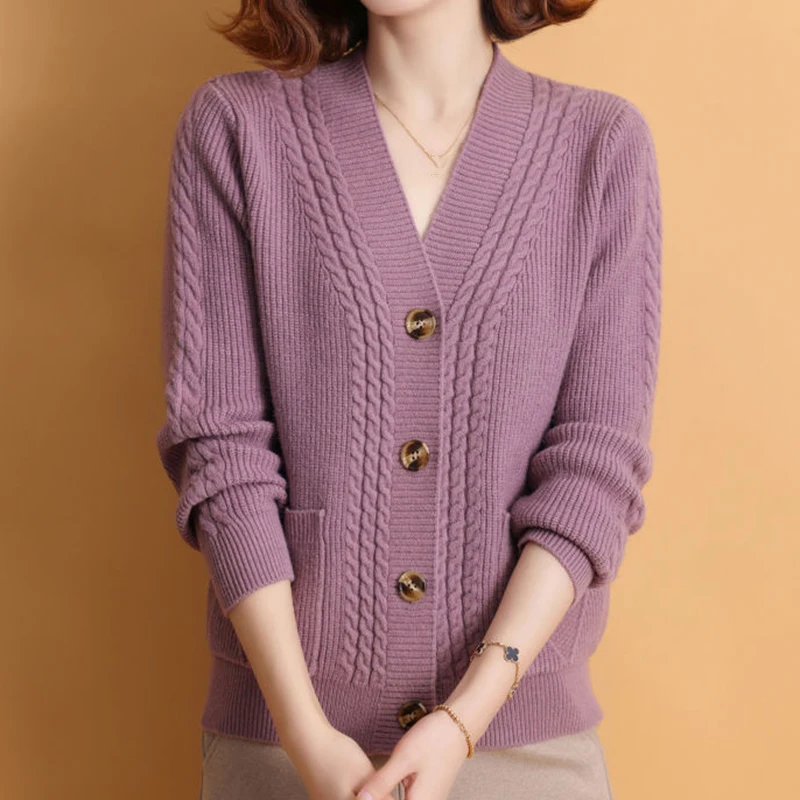 Autumn Winter V Neck Knitted Cardigan Women Simple Long Sleeve Twist Sweaters Woman All Match Single Breasted Cardigans Laides
Autumn Winter V Neck Knitted Cardigan Women Simple Long Sleeve Twist Sweaters Woman All Match Single Breasted Cardigans Laides