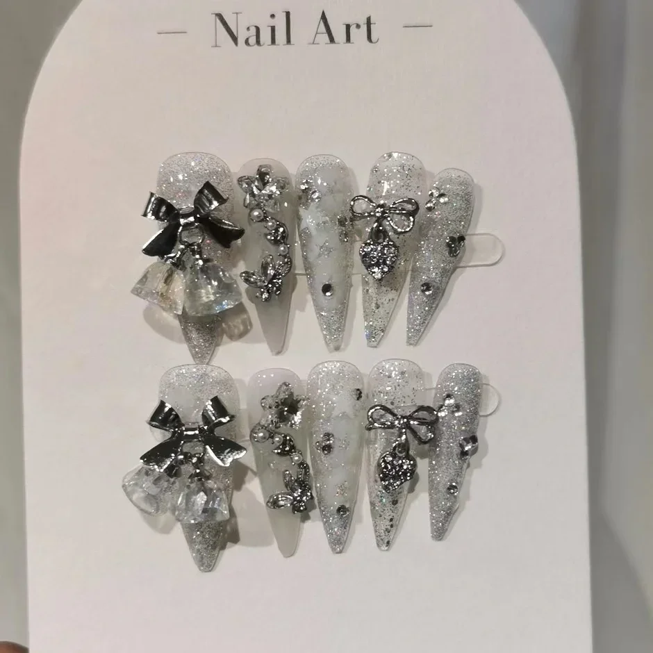 Luxury Glitter Handmade Nails Broken Diamond Gradient Fake Nails Snowflakes Nail Art Patches Bowknot Bells Christmas Nail
Luxury Glitter Handmade Nails Broken Diamond Gradient Fake Nails Snowflakes Nail Art Patches Bowknot Bells Christmas Nail