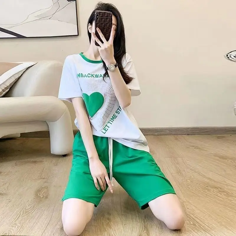 Women's Fashion Love Printed T-shirt Suit 2023 Summer New Loose Outfits Short-sleeved Top Shorts Two Piece Set For Women Clothes
Women's Fashion Love Printed T-shirt Suit 2023 Summer New Loose Outfits Short-sleeved Top Shorts Two Piece Set For Women Clothes