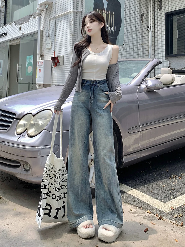 Light Wash Slim Fit Wide Leg Denim Jeans Women's American Style High Waist Loose Drapey Floor Length Micro Flared Trousers
Light Wash Slim Fit Wide Leg Denim Jeans Women's American Style High Waist Loose Drapey Floor Length Micro Flared Trousers