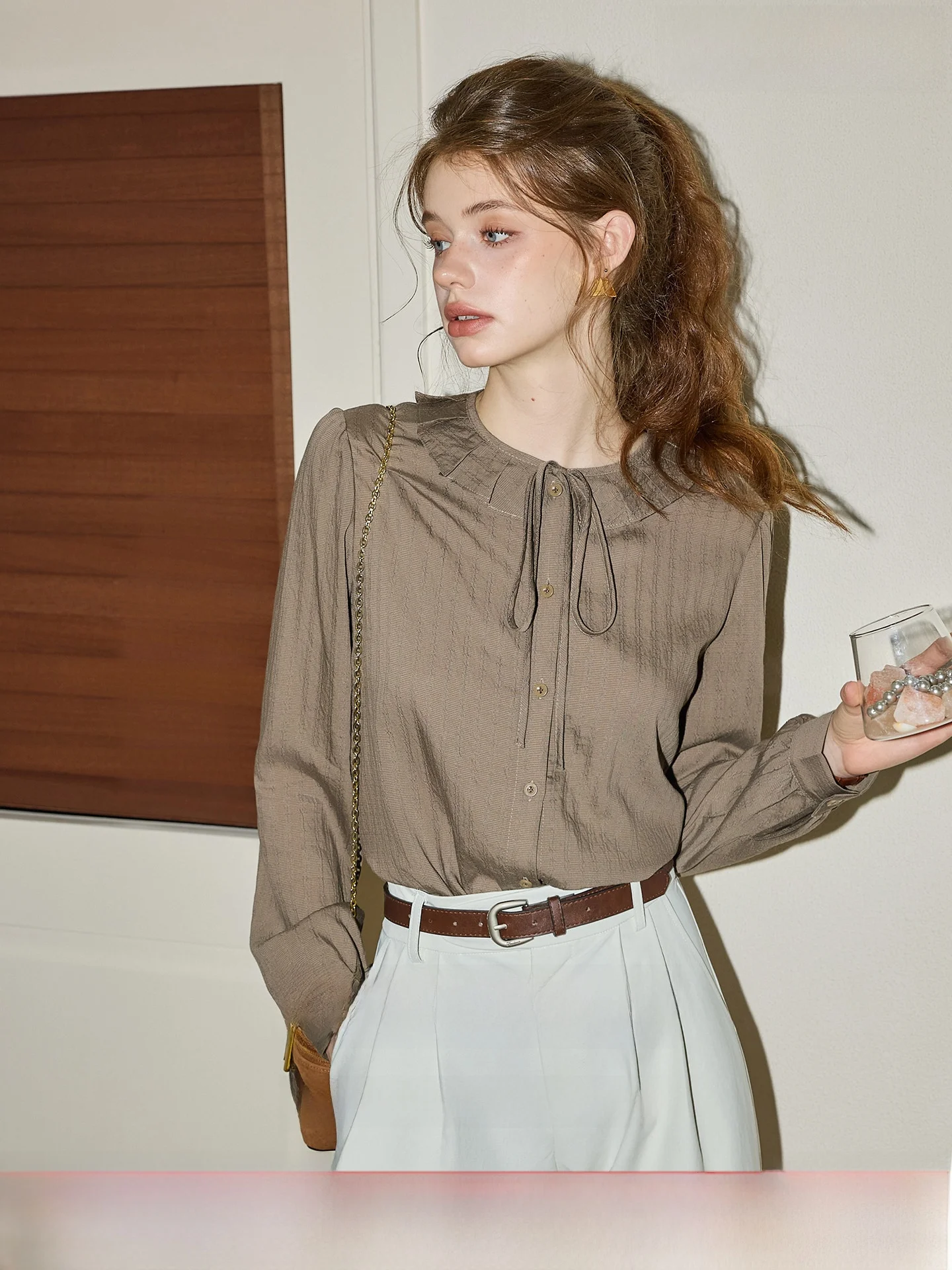KuHNMaVi Long Sleeve Button up Shirt Women's Hepburn Style Floral Collar Spring Summer New Arrival Breathable Comfortable
KuHNMaVi Long Sleeve Button up Shirt Women's Hepburn Style Floral Collar Spring Summer New Arrival Breathable Comfortable