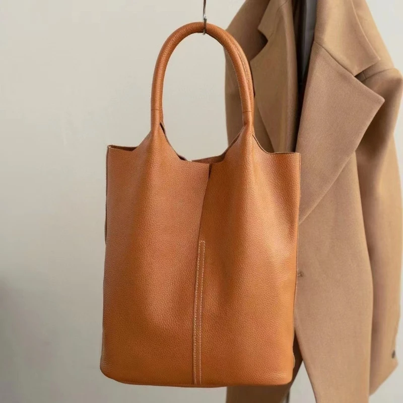 Genuine Grade Leather Women Commuter Tote Bag Ladies Soft Cowhide Tote Shoulder Handbag Large Female Bucket Bag Luxury Designer
Genuine Grade Leather Women Commuter Tote Bag Ladies Soft Cowhide Tote Shoulder Handbag Large Female Bucket Bag Luxury Designer