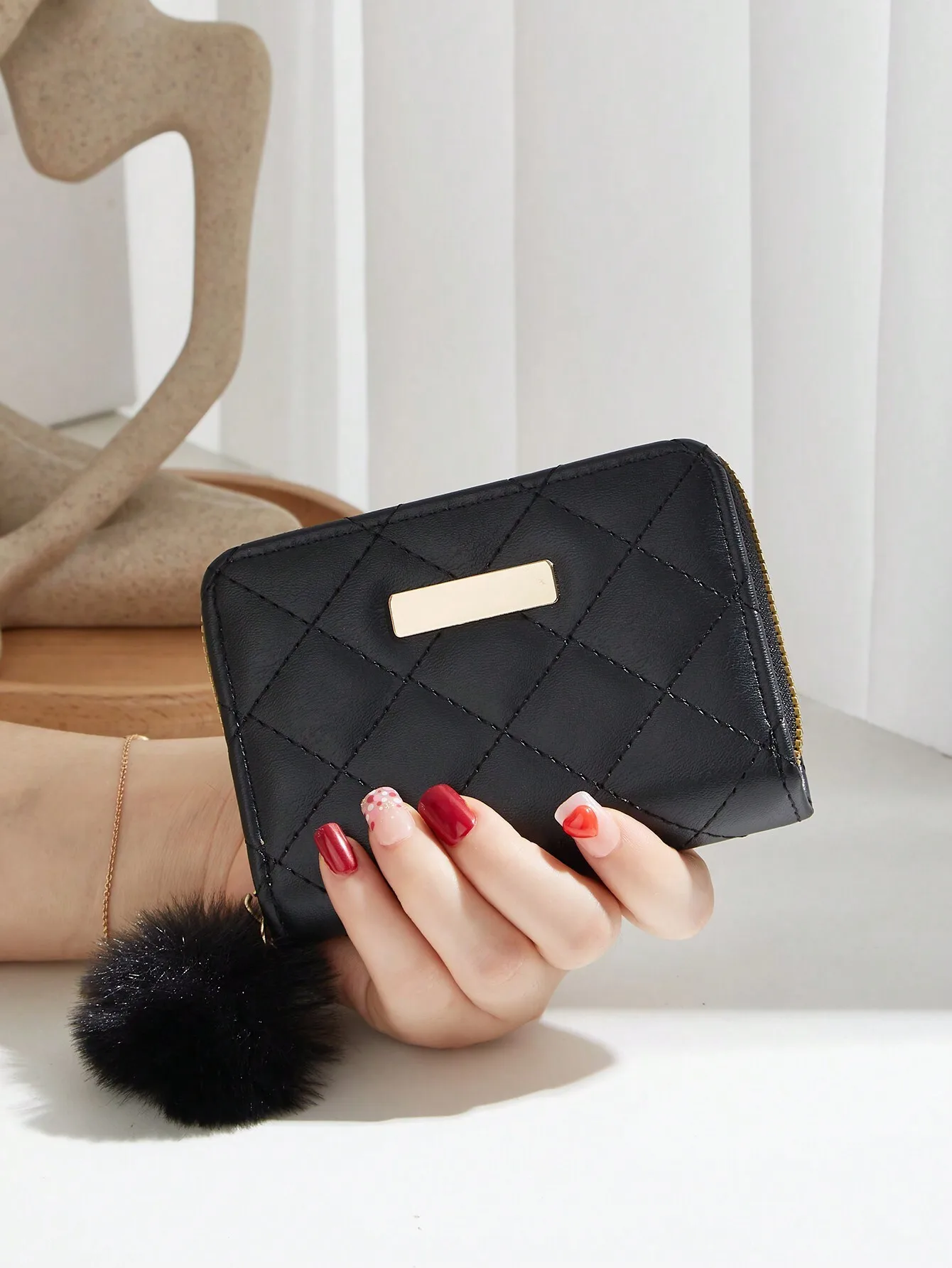 Women's Stitching Metal Decoration Short Wallet Portable Cash For Female College Work Business Commute Office For Anniversary For Couple For Birthday Gift On Valentine Day Gift Gift For Women Wallet Purse Wallet Small Wallet
Women's Stitching Metal Decoration Short Wallet Portable Cash For Female College Work Business Commute Office For Anniversary For Couple For Birthday Gift On Valentine Day Gift Gift For Women Wallet Purse Wallet Small Wallet