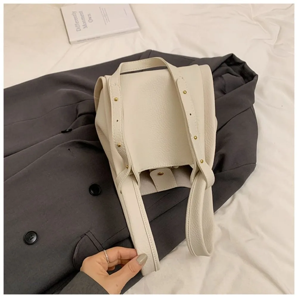 Solid Color Vintage Basket Bag Large Capacity Korean Style PU Leather Bucket Bag Mother Child Package with Inner Bag
Solid Color Vintage Basket Bag Large Capacity Korean Style PU Leather Bucket Bag Mother Child Package with Inner Bag