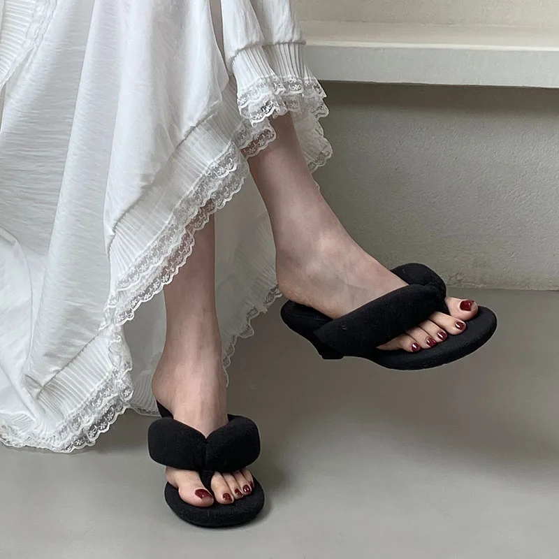 Fashion Round Toe Ladies Female Sandals Slides New Footwear Flock Women Wedges Slippers Flip flops Shoes
Fashion Round Toe Ladies Female Sandals Slides New Footwear Flock Women Wedges Slippers Flip flops Shoes