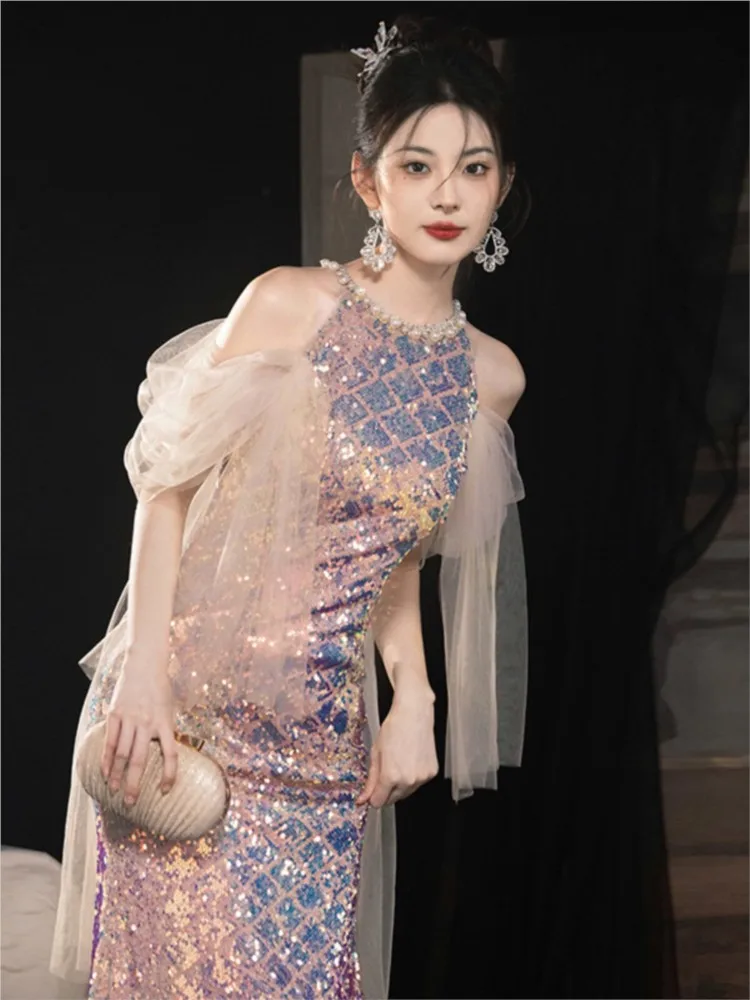 A new light luxury and niche dress for hosting adult banquets birthdays
A new light luxury and niche dress for hosting adult banquets birthdays